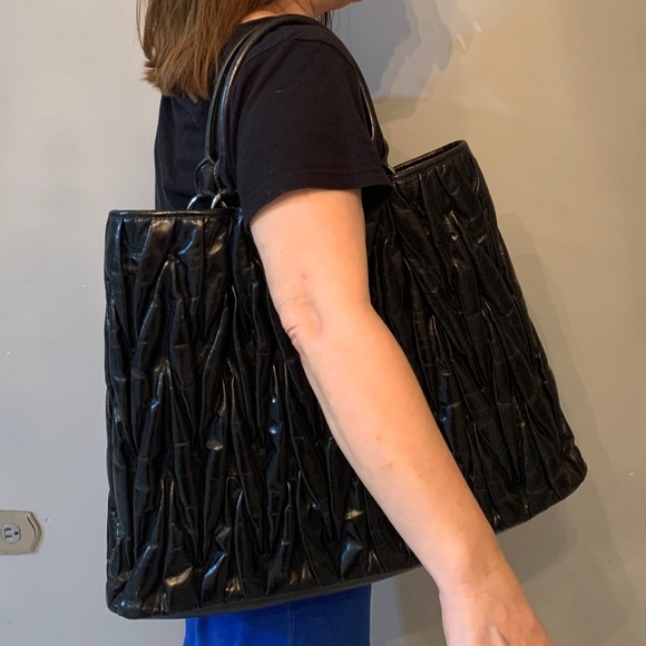 Miu Miu Matelasse Leather Bag Tote - Picture 7 of 8